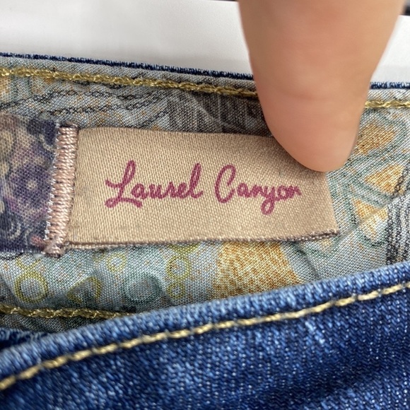 Anthropologie PAIGE Premium Denim Laurel Canyon Fit&Flare Jeans - Picture 9 of 10